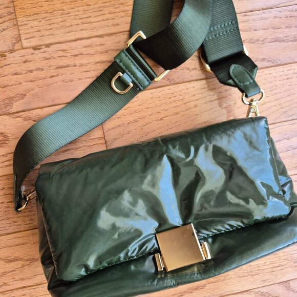 A New Day SOPHIE Olive Green Recycled Nylon Detachable Crossbody Strap Purse - Picture 10 of 16